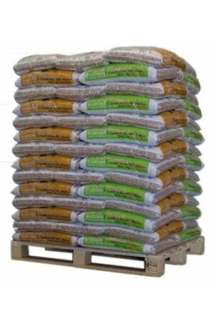Palete com 70 sacos (15 kg) de pellets Starforest
